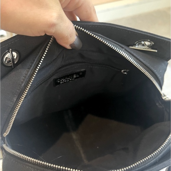 CHANEL striped canvas tote - Picture 8 of 16